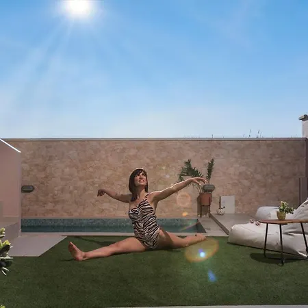 Aegean Breeze Luxury Next To The Sea Ξενοδοχείο με διαμερίσματα Μάλεμε