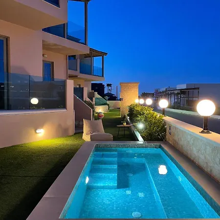 Aegean Breeze Luxury Next To The Sea * Μάλεμε